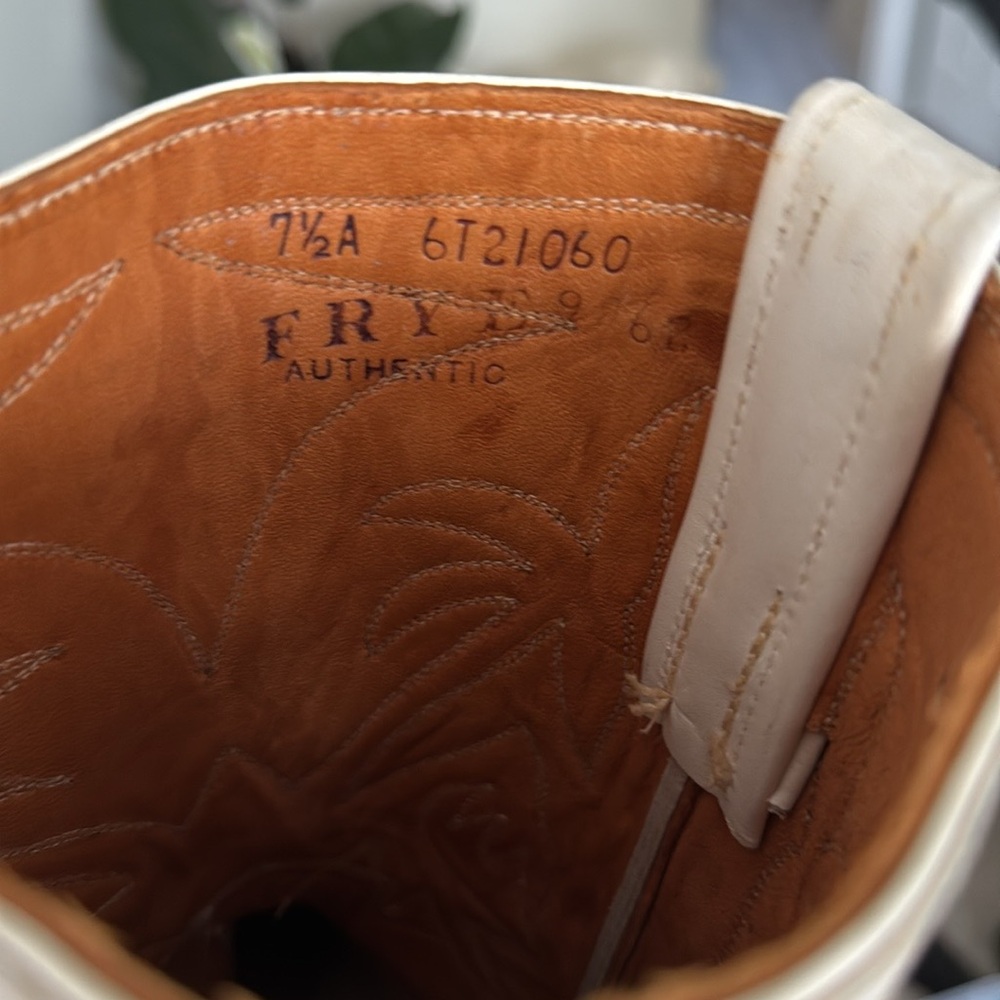 Vintage Frye Boots - Picture 3 of 4